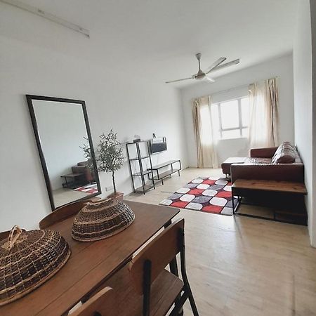 Adinda Homestay Kuala Terengganu Exterior photo